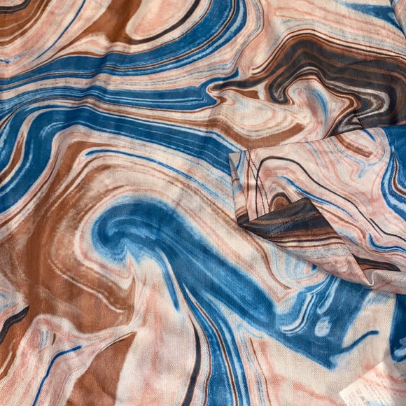 *NEW* Sheer Bodysuit Plus Size - Picture 3 of 4